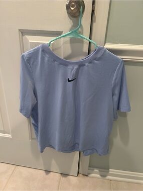 Nike Periwinkle Dri-FIT Short Sleeve Top - Periwinkle- Size S